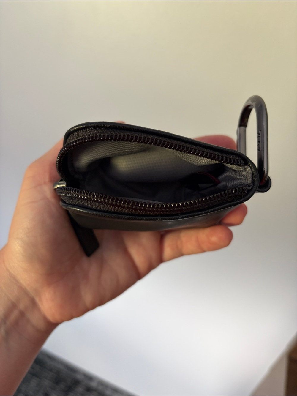 Tumi Extra Small Pouch - Picture 4 of 5
